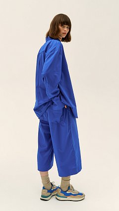 Фото модной одежды - багги костюм рубашка с шортами синий сезон 2020 года
