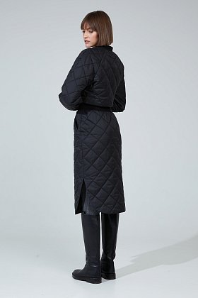 Фото модной одежды - лео юбка стеганная черная сезон 2020 года