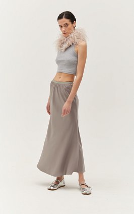 Фото модного ригги юбка по косой серая сезон 2020 года