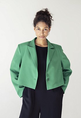 Фото модной одежды - анели жакет укороченный зеленый сезон 2020 года