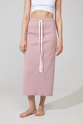 Фото модного айка юбка трикотажная макси розовая сезон 2020 года