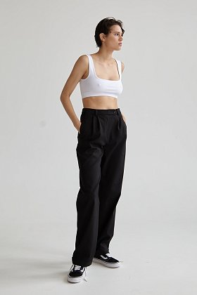 Фото модной одежды - элль брюки с рамками черный сезон 2020 года