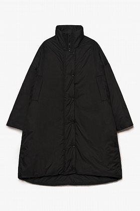 Фото модной одежды - брэди пуховик-пальто черное сезон 2020 года