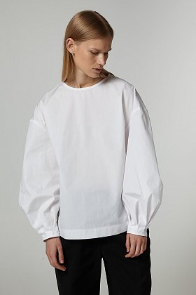 Фото модной одежды - берта блузка объемный рукав белый сезон 2020 года