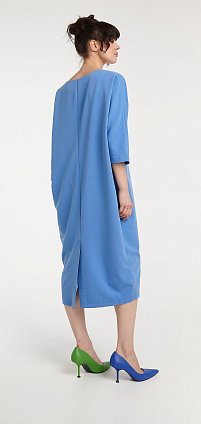 Фото модной одежды - мила платье-кокон голубое сезон 2020 года