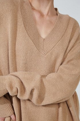 Фото модного агва пуловер оверсайз карамельный сезон 2020 года