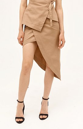 Фото модного лоис юбка на завязках кэмел сезон 2018 года