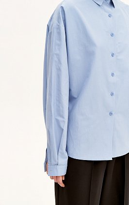 Фото модного монте премиум рубашка оверсайз голубая сезон 2020 года