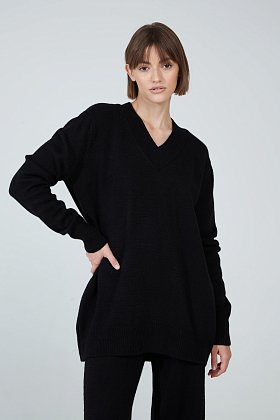 Фото модного агва пуловер оверсайз чёрный сезон 2020 года