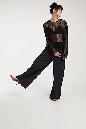 Фото модной одежды - анели брюки со складками графит сезон 2020 года
