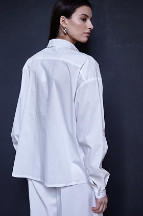Фото модной одежды - монте рубашка свободного кроя белый цвет сезон 2020 года